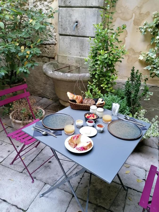 Отель Le Patio Гриньян Экстерьер фото